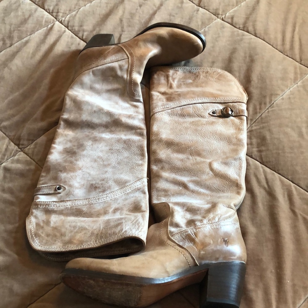Frye Jane Tall Cuff Size 9